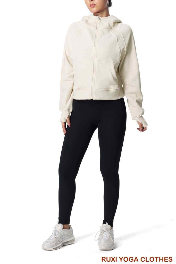 女式绿色运动短裤跨境电商热销品牌服饰源头工厂