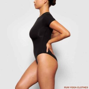 瑜伽日礼服跨境电商热销品牌服饰源头工厂