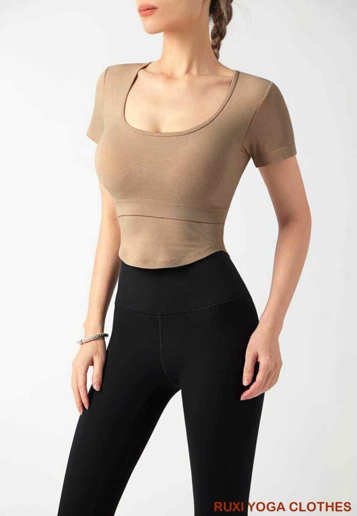 适合大胸部的带钢圈运动胸罩工厂批发外贸