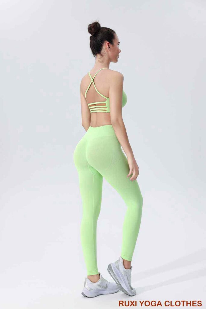 高领运动胸罩工厂采购批发外贸一件代发RUXI